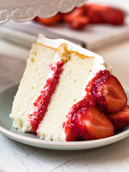 Vanilla Cake with Strawberry Filling