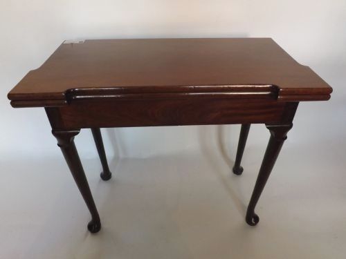 Incredible Card Table Set