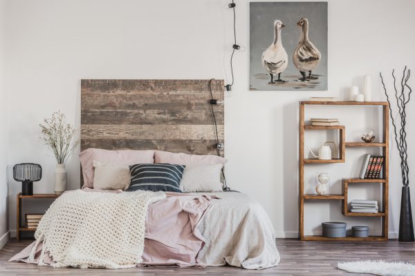 5 DIY Home Projects Made From Pallets