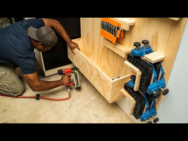 Wall mounted storage rack for clamps ( DIY Woodworking ) by DIY Creators (1 year ago)