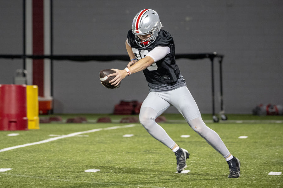 Football: Brown seeks to ‘do everything possible’ throughout Buckeyes QB competition