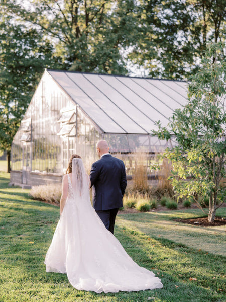 A Romantic Greenhouse Wedding in Spring That Celebrates Color