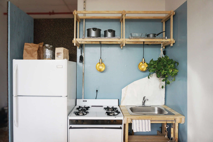 Aha! Hack: A Towel Rod Where You Need It Most